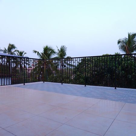 Hotel Classico International Kannangad Exteriér fotografie