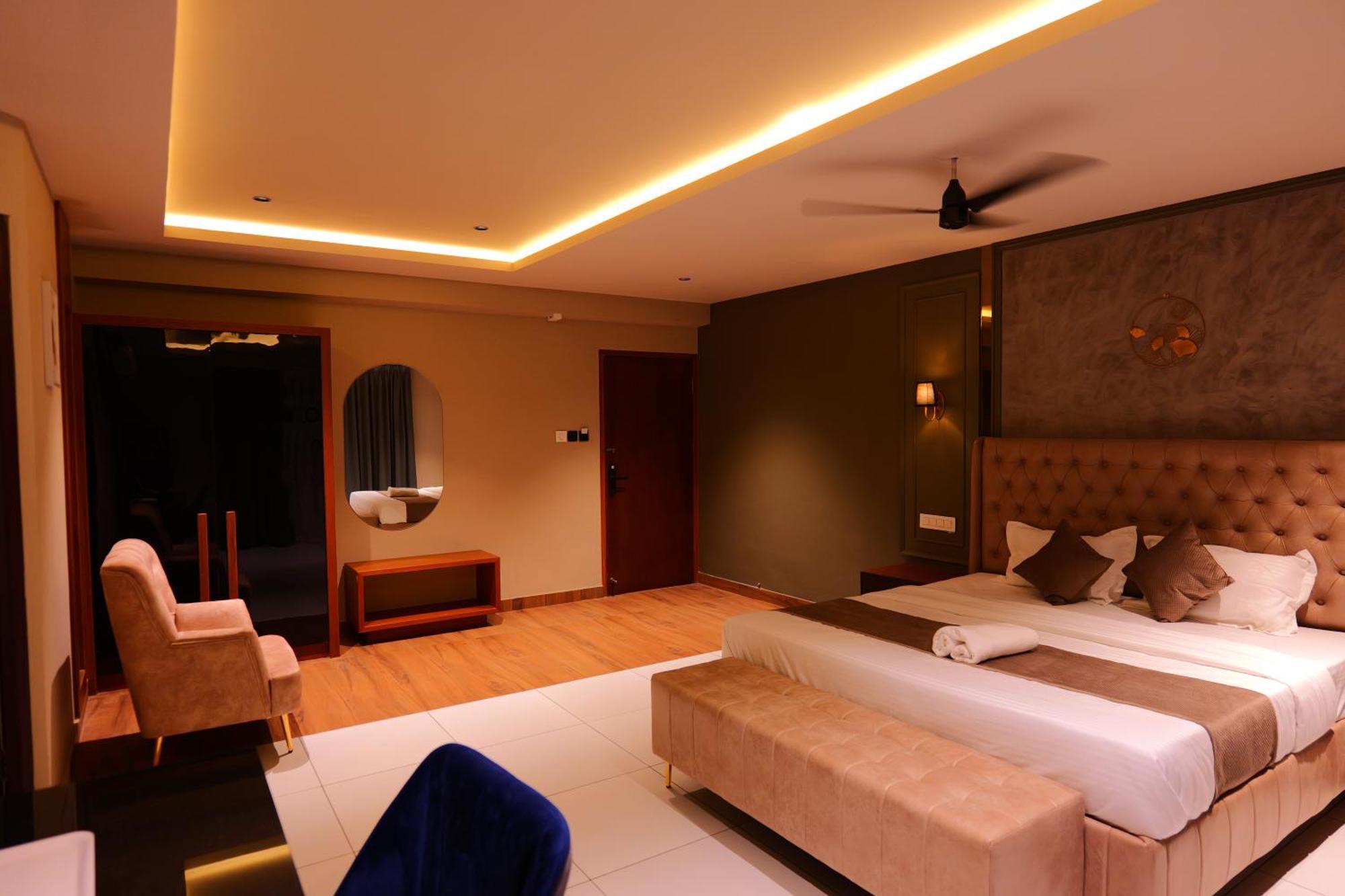 Hotel Classico International Kannangad Exteriér fotografie