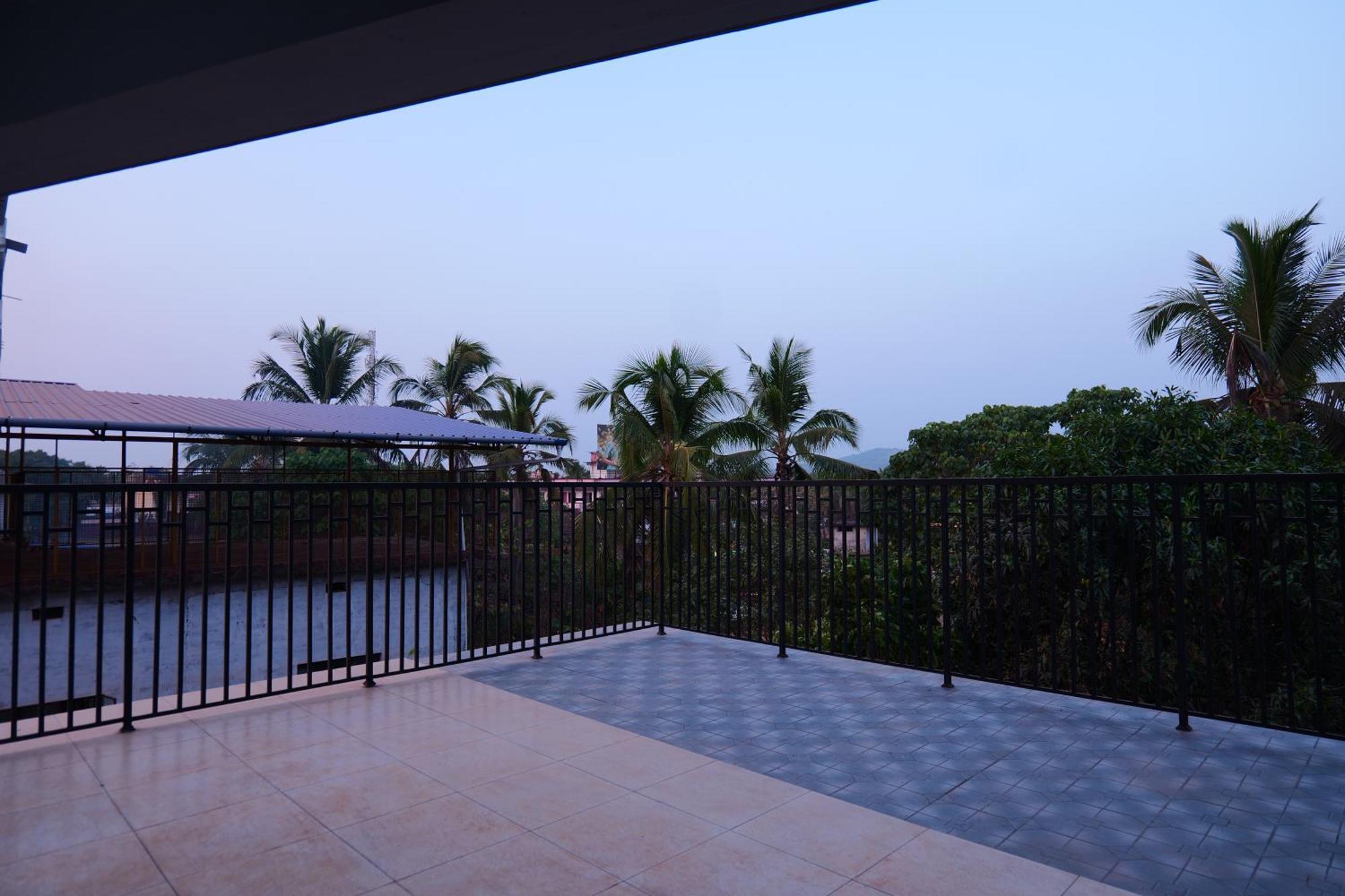 Hotel Classico International Kannangad Exteriér fotografie